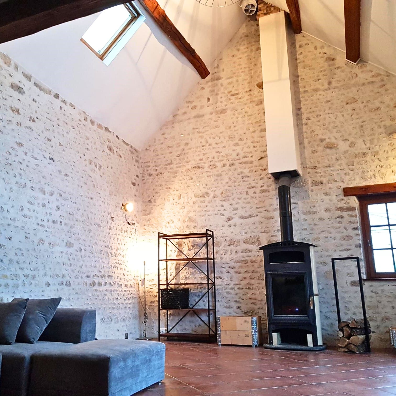 Installation d'un déstratificateur Airius dans une maison