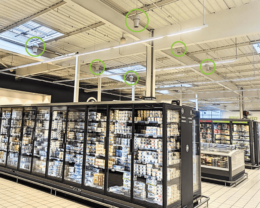Installation de déstratificateurs dans un magasin Leclerc pour éviter la condensation