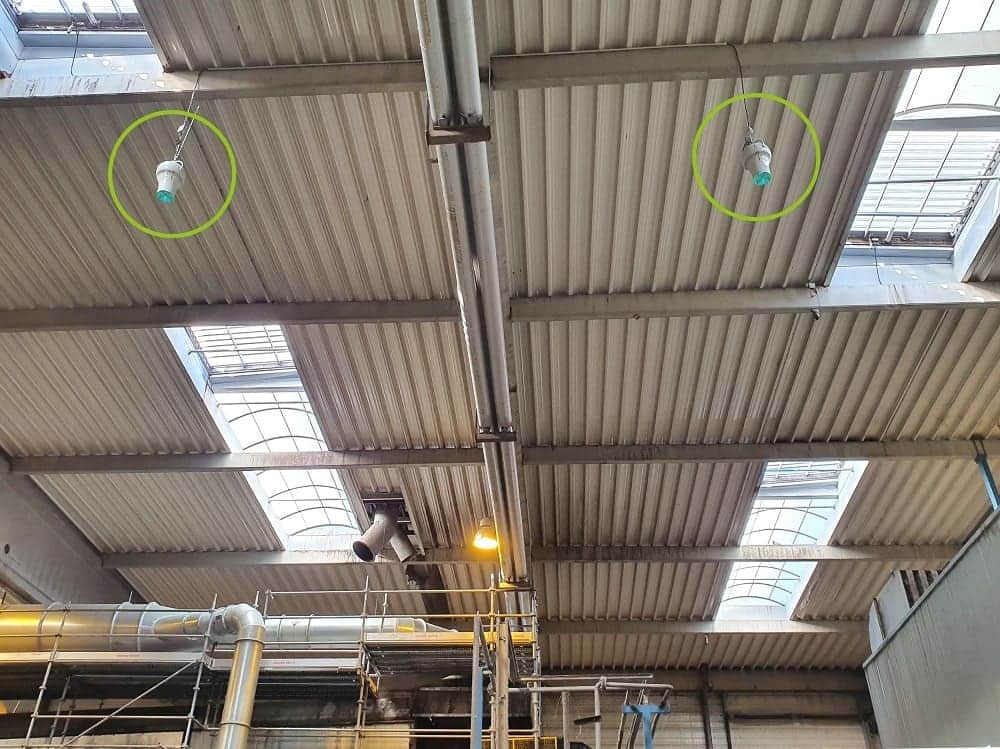 Installatie van zuiveraarsinstallaties in een fabriek