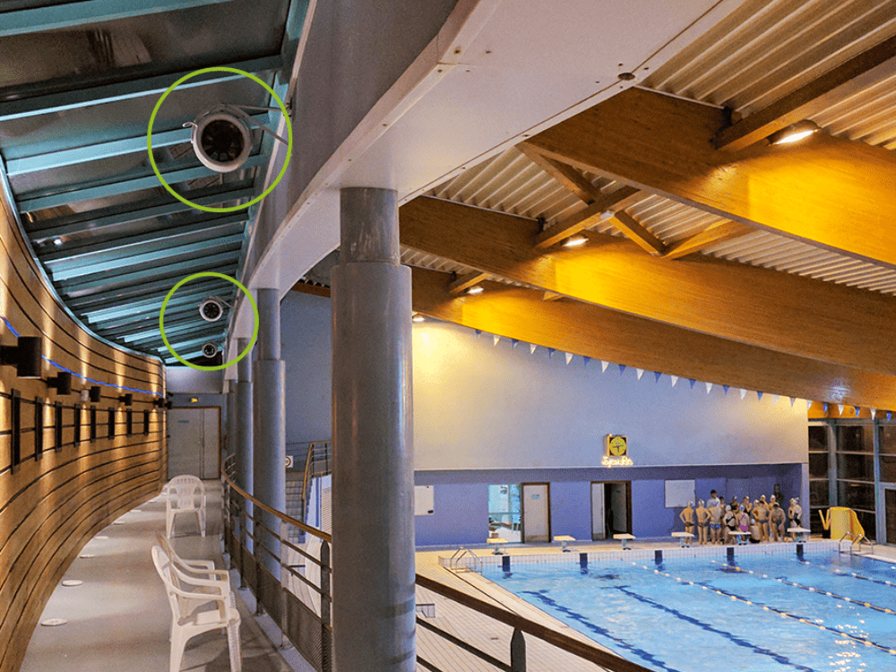 Instalación de desestratificadores en una piscina