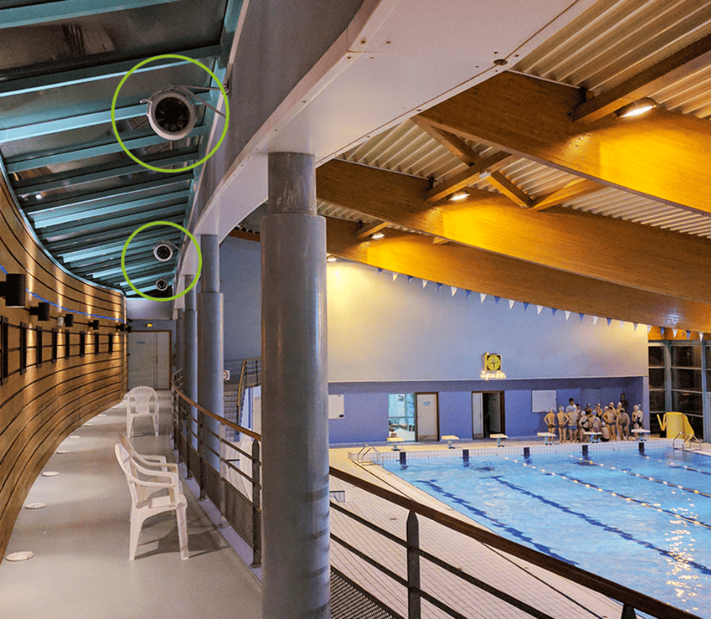 Installatie van Airius-destratificatoren in een zwembad