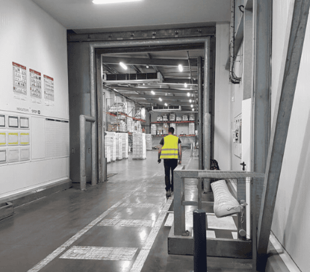 Airius-destratificators geïnstalleerd in koelcellen om condensatie te voorkomen