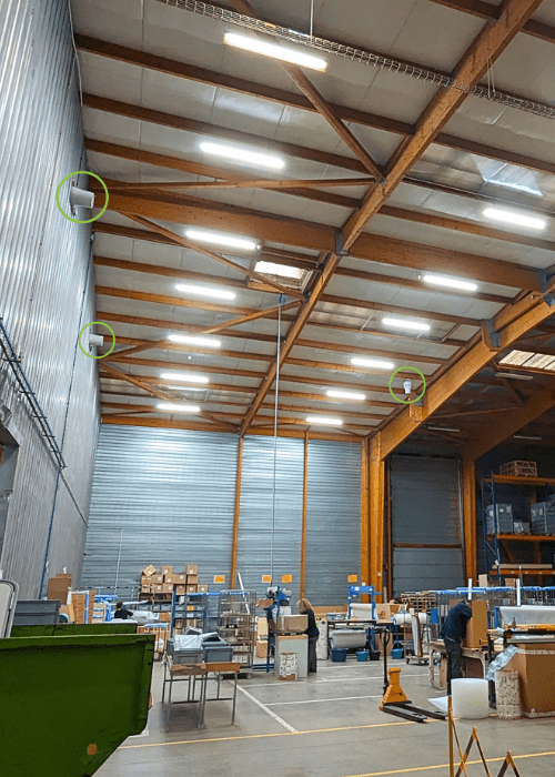 Installation de déstratificateurs Airius dans l'usine Rapido